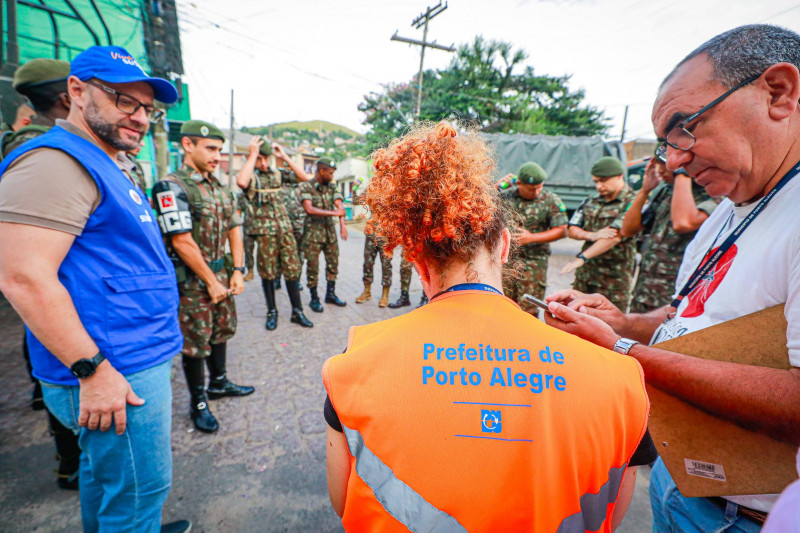 Foram vistoriadas mais de mil casas, 20 condomínios e 180 ruas por mais de cem profissionais