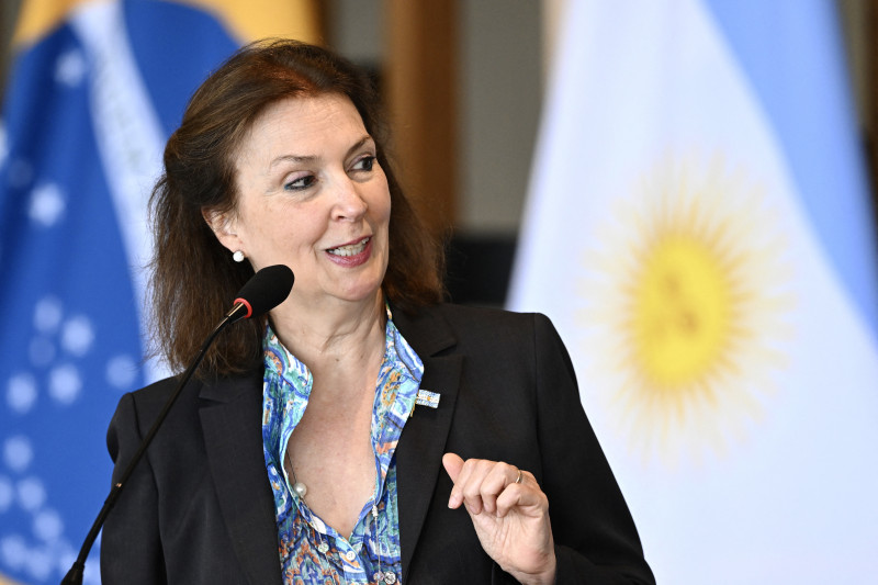 Chanceler de Milei afirmou que a Argentina tem capacidade de ser a solução para problemas mundiais