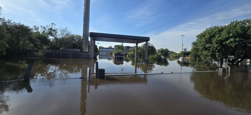 Parte da sede da Fiergs ficou alagada em decorrência das enchentes