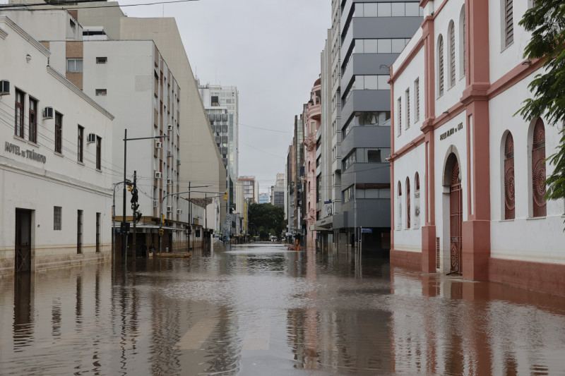 A água já baixou bastante na Capital