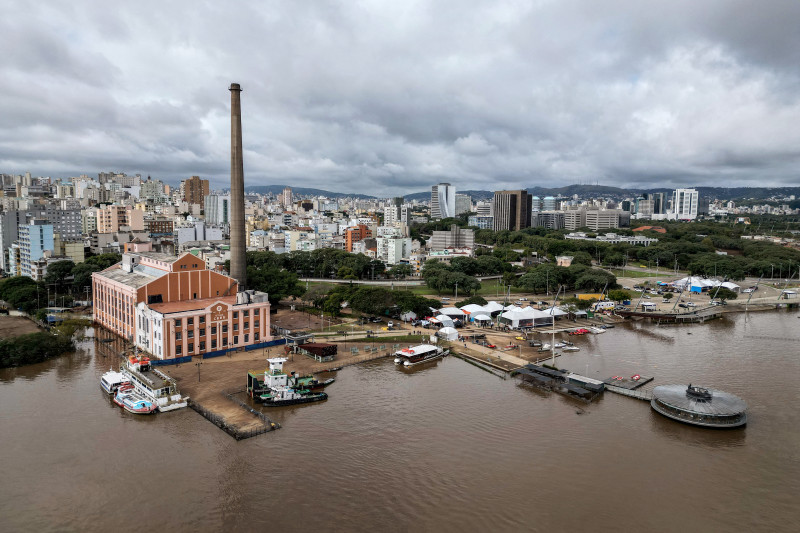 O nível do Guaíba vem recuando nas últimas horas