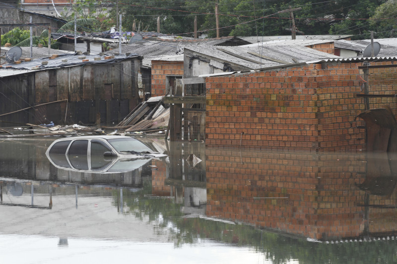 Região esta há 20 dias inundada, sem energia elétrica e com problemas de segurança