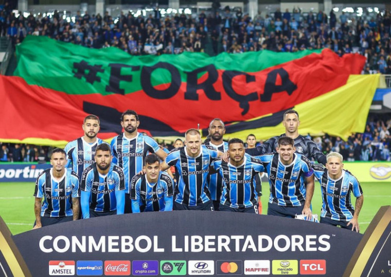 Disputa ocorreu no estádio Couto Pereira, em Curitiba, pela terceira rodada do grupo C da Libertadores