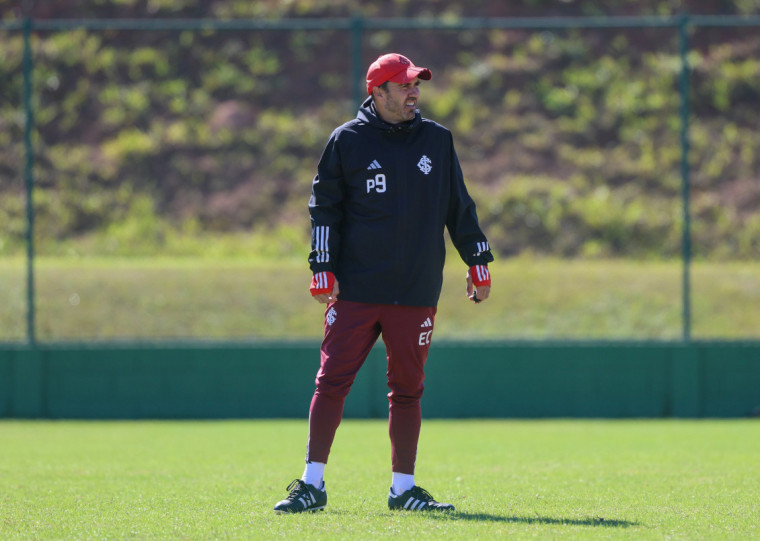 Coudet recuperou boas opções no elenco para sequência da temporada