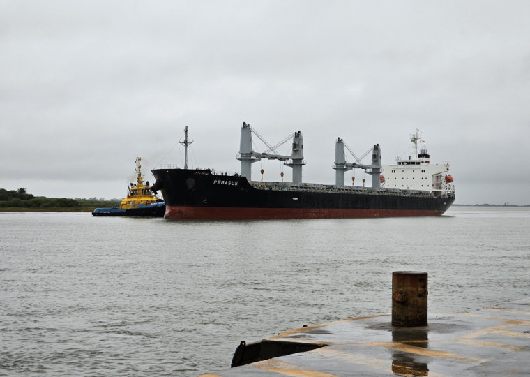 Navios de maior calado têm navegação restrita a partir de Rio Grande
