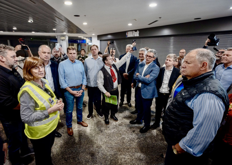 Aeroporto está fechado desde 3 de maio e reabertura depende de liberação de recursos federais