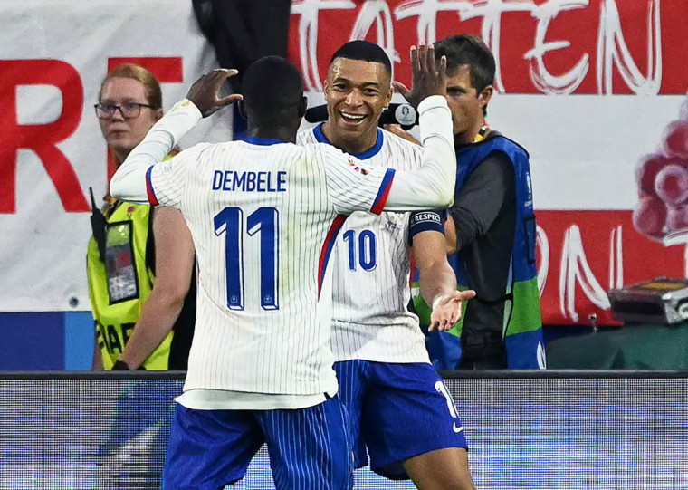 Mesmo sem marcar, Mbappe e Dembelé foram os destaques da estreia francesa na Eurocopa