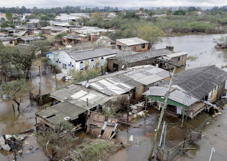 Já são quase quinhentos casos judiciais relativos às enchentes no Rio Grande do Sul