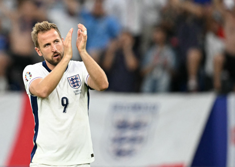 Jogo foi especial para Harry Kane, que se tornou o jogador que mais atuou com a camisa da seleção inglesa