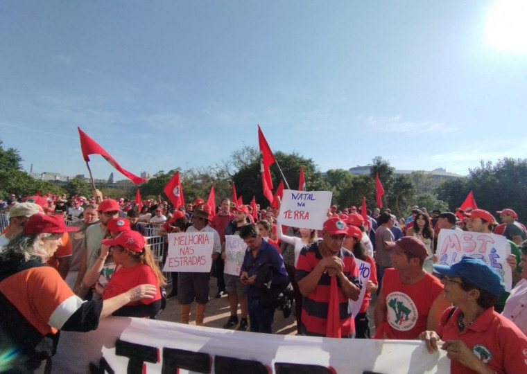 MST se reúne em 17 estados; no RS, foi em Porto Alegre