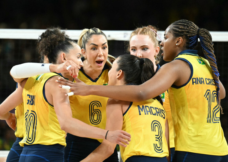 Brasil venceu a Turquia por 3 sets a 1, com parciais de 25/21, 27/25, 22/25 e 25/15