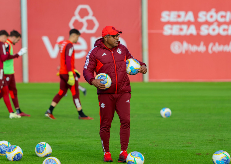 Roger comandou a segunda atividade no CT Parque Gigante