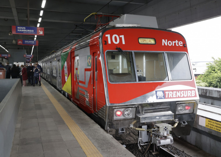 Trajeto entre as estações Farrapos e Fátima voltou a funcionar, após 140 dias paralisado