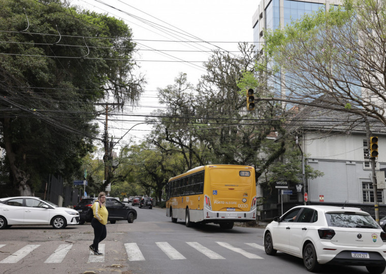 Falta de luz afeta o funcionamento de sinaleiras em Porto Alegre