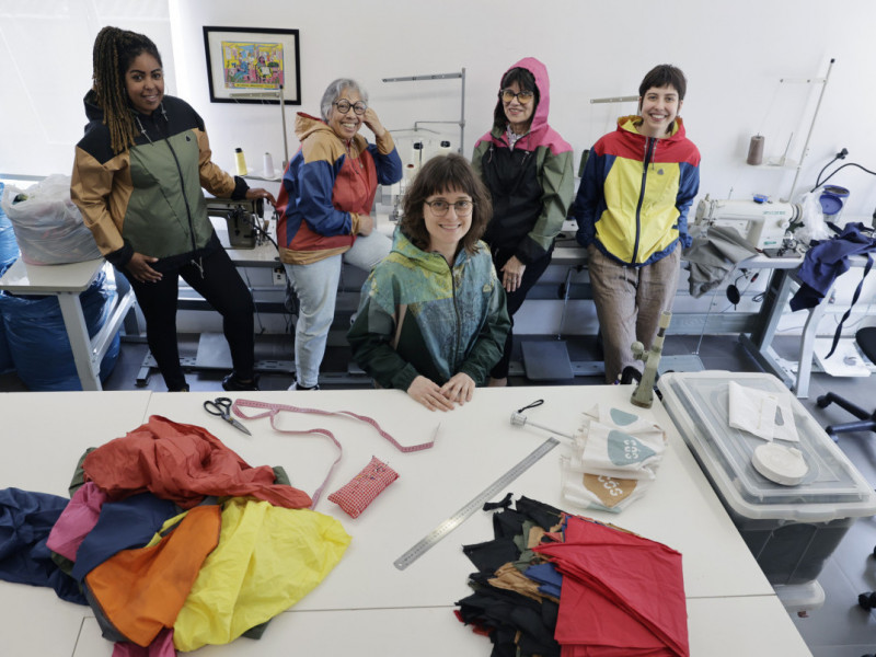 Tamara Rosa, Cleiza Diogo, Marina Giongo, Ed&iacute;lia Sarmento e Izabela Genz s&atilde;o alguns dos rostos por tr&aacute;s da C&oacute;s Foto: T&Acirc;NIA MEINERZ/JC