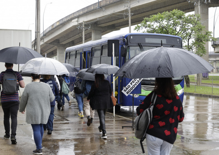 Região das Missões, o Oeste e o Noroeste do Estado são as áreas mais propícias a presenciar precipitação nesta terça-feira