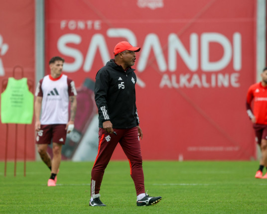 Gre-Nal 443: Roger tem último treino antes de seu primeiro clássico pelo Inter