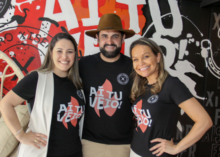 Fernanda Carpenedo, Tiago Leite e a chef Juliana Corrêa