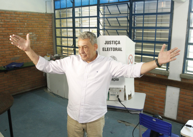 Com 0,03% das urnas apuradas, Melo tinha 70,19% dos votos