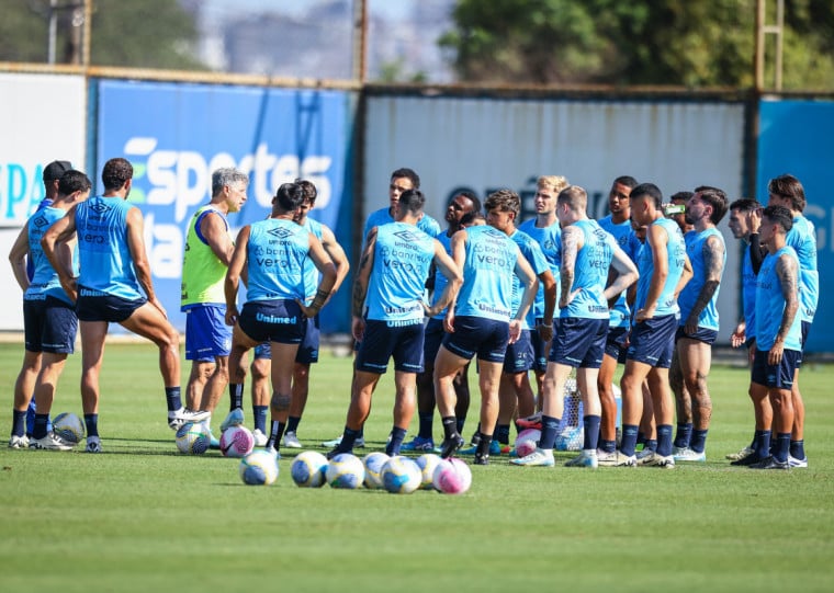 RS - FUTEBOL/ TREINO GREMIO 2024 - ESPORTES - Jogadores do Gremio realizam treino técnico durante a tarde desta segunda-feira, no CT Luiz Carvalho, na preparação para a partida valida pelo Campeonato Brasileiro 2024. FOTO: LUCAS UEBEL/GREMIO FBPA
Tricolor terá uma semana de treinos até o duelo com o Flu