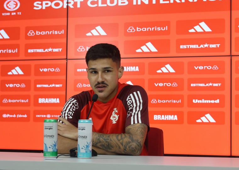 Volante falou, em entrevista coletiva, sobre a ausência do titular da posição