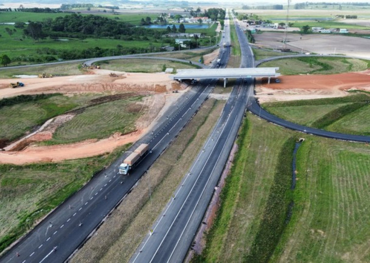 Empreendimento integra o lote 7 da duplicação da BR-116