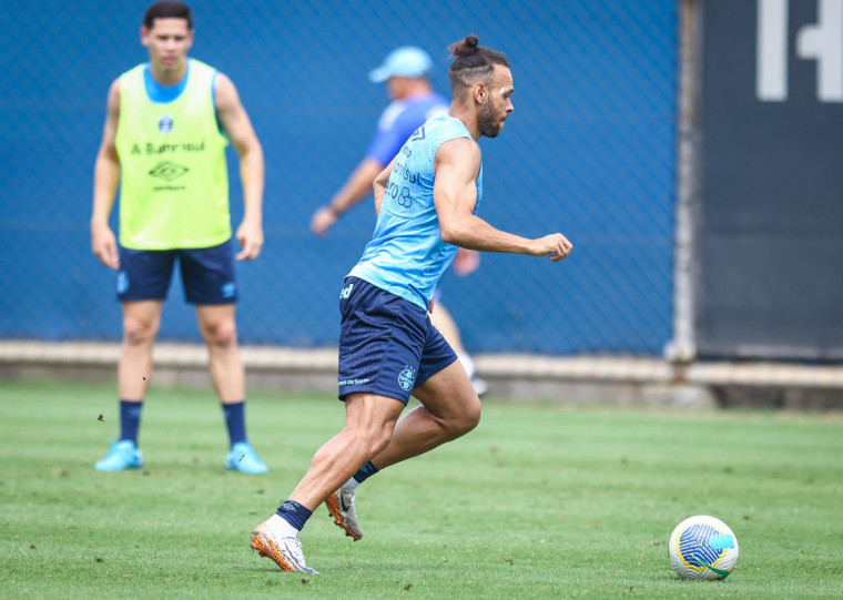 Braithwaite é a esperança de gols no ataque gremista