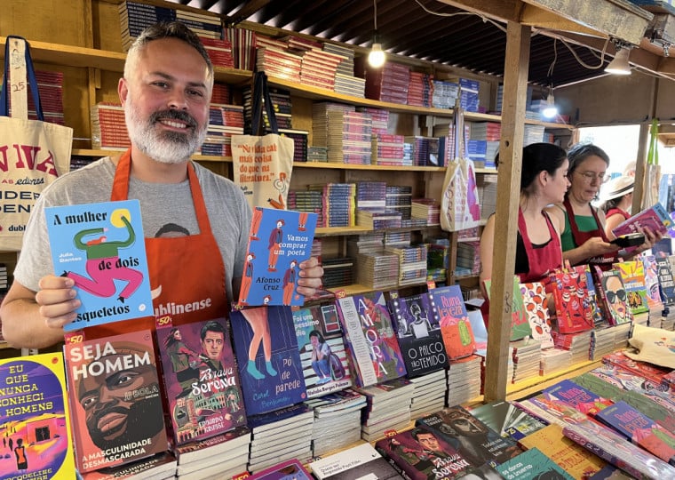 Eduardo Krause, da editora Dublinense, comemora vendas e público em alta na 70ª Feira do Livro de Porto Alegre 