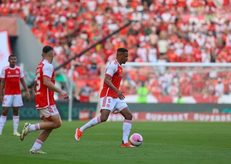 Volante não entra em campo desde o Gre-Nal, no dia 19 de outubro