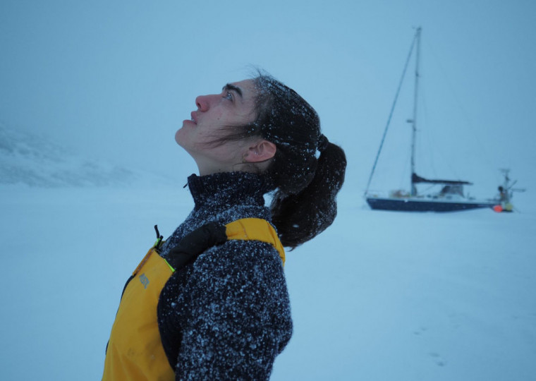 Navegadora de 27 anos foi a primeira mulher a passar o inverno no Ártico sozinha