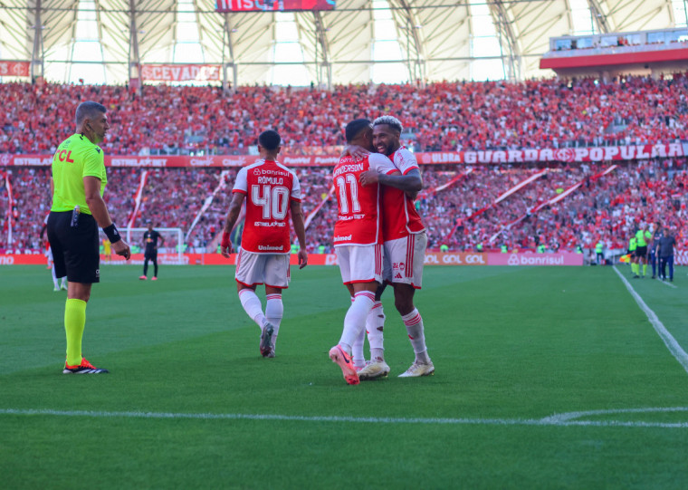 Com a vitória sobre o Bragantino, Colorado está a cinco pontos dos líderes