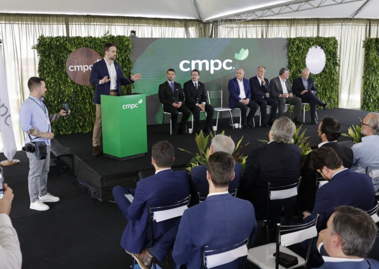 Políticos e empresários participaram da entrega do projeto BioCMPC