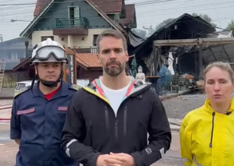 Eduardo Leite está em Gramado acompanhando os desdobramentos após queda de avião