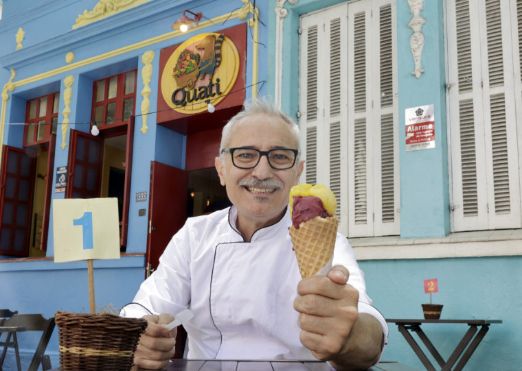 Campello mostra sabor de manga com frutas do bosque, uma das combinações exclusivas da casa no Bom Fim