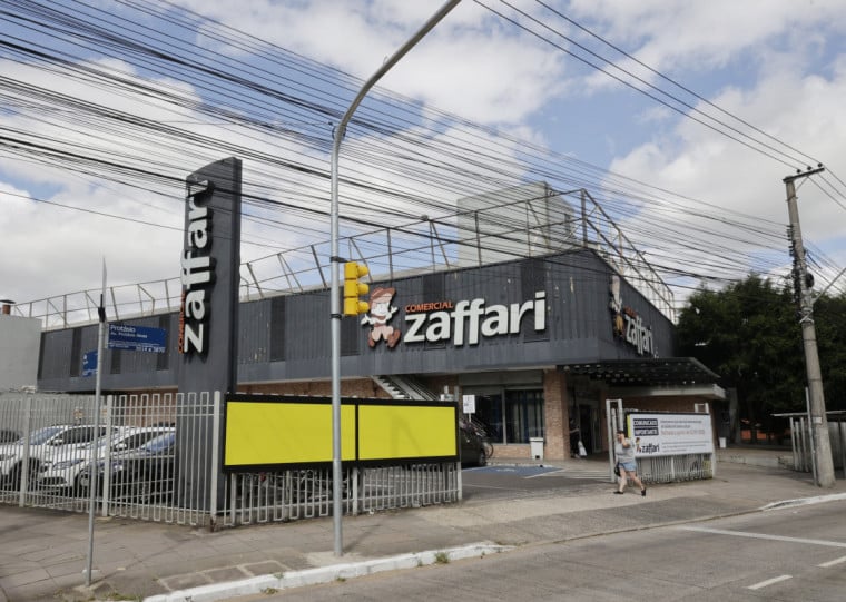 Filial da Comercial Zaffari, aberta em 2004, teve liquidação de produtos e fecha dia 31