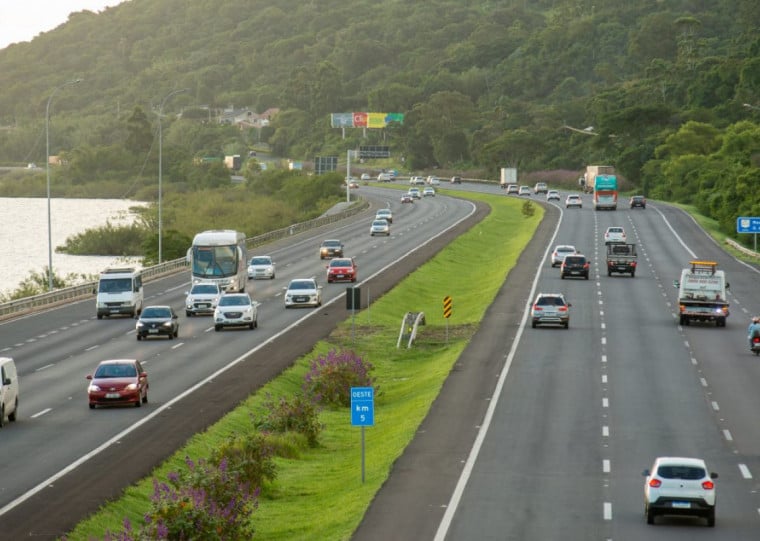 Mais de 19 mil automóveis haviam passado pela Freeway na manhã desta quinta-feira