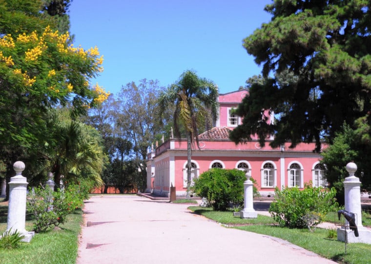 Patrimônio arquitetônico e histórico como o Museu da Baronesa, em Pelotas, são atrativos que trazem visitantes à região