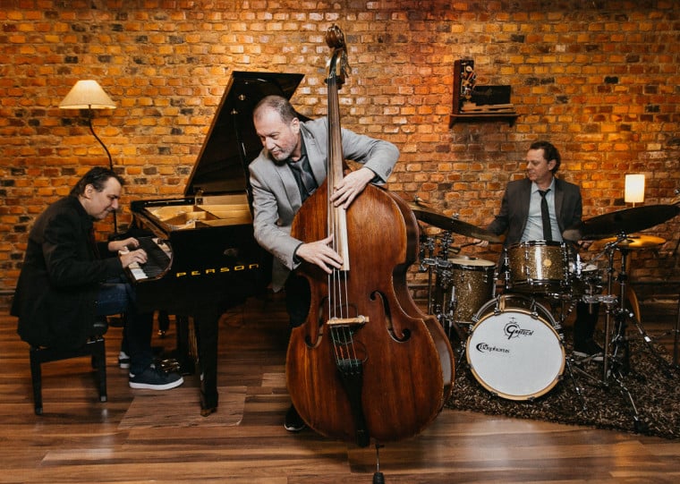 Jambo Trio é uma das atrações do primeiro dia do Summer Jazz Festival, que começa sábado no Araújo Vianna